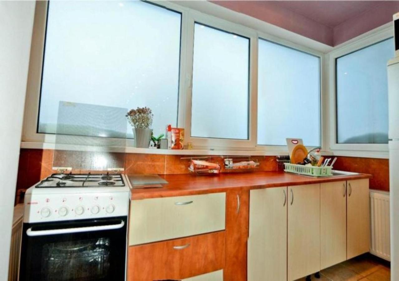 Apartament Laurentiu - Etaj.1 ブカレスト エクステリア 写真